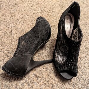 Elegant Black Lace Peep-Toe Heels